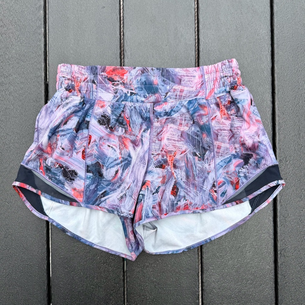 NWOT Lululemon High-Rise Hotty Hot Shorts 8